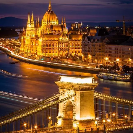 Suzan's In The Heart Of Апартаменты *