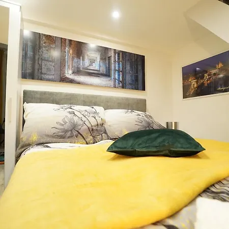 Suzan's In The Heart Of Lägenhet Budapest